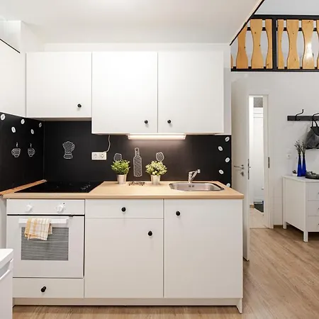 Modern studio lakás közel a parthoz Appartamento Siófok